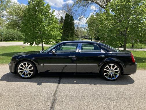 2007 Chrysler 300C Base