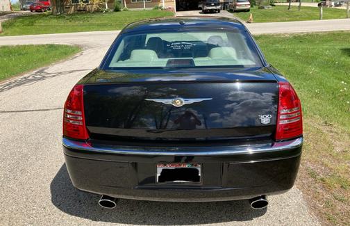 2007 Chrysler 300C Base