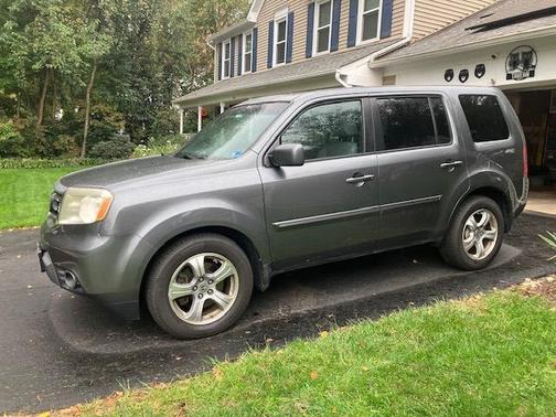 Gray 2013 Honda Pilot EX-L