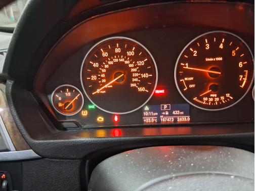 White 2016 BMW 320 i
