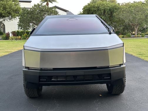 2024 Tesla Cybertruck AWD