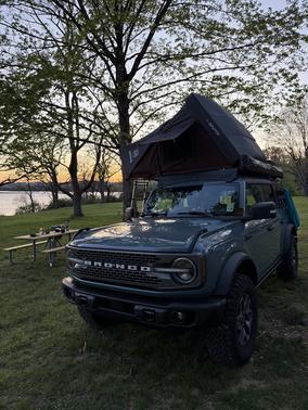 Blue 2023 Ford Bronco Badlands Advanced