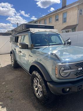 Blue 2023 Ford Bronco Badlands Advanced