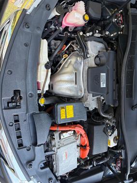 Black 2014 Toyota Camry Hybrid XLE