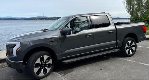 2023 Ford F-150 Lightning Platinum