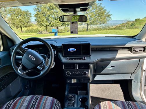 2022 Ford Maverick XL