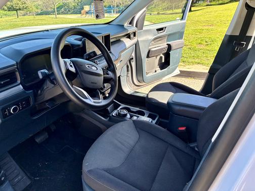 2022 Ford Maverick XL