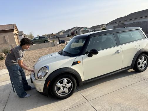 Beige 2008 MINI Cooper Clubman Base