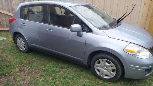 2011 Nissan Versa 1.8 S