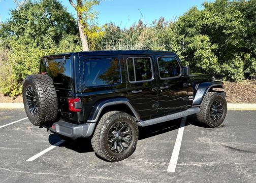 Black 2019 Jeep Wrangler Unlimited Sahara