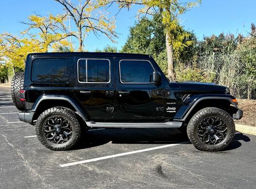 Black 2019 Jeep Wrangler Unlimited Sahara