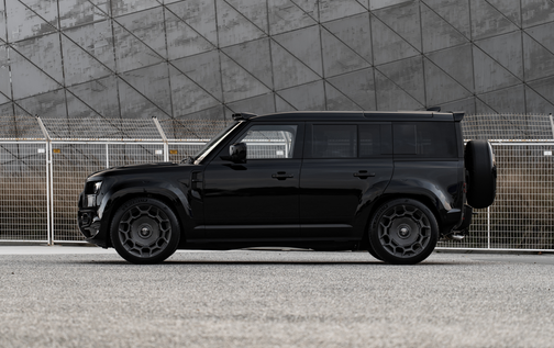 2026 Land Rover Defender 110 P500 X-Dynamic SE