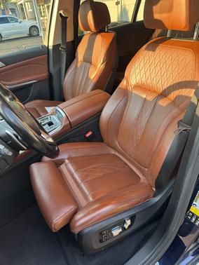 Blue 2021 BMW X7 xDrive40i