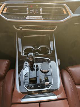 Blue 2021 BMW X7 xDrive40i