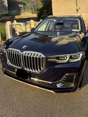 Blue 2021 BMW X7 xDrive40i