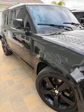 2022 Land Rover Defender X-Dynamic SE