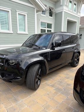 2022 Land Rover Defender X-Dynamic SE