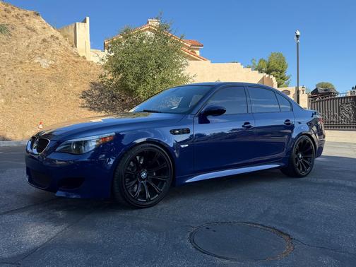 Blue 2007 BMW M5 Base