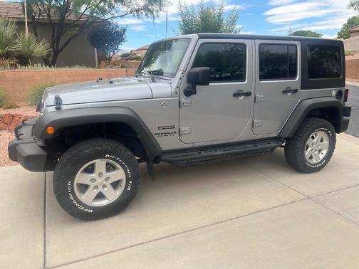 Silver 2017 Jeep Wrangler Unlimited Sport