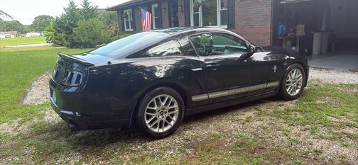2013 Ford Mustang V6 Premium