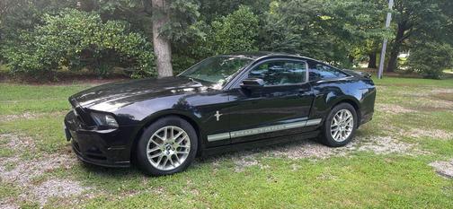 2013 Ford Mustang V6 Premium