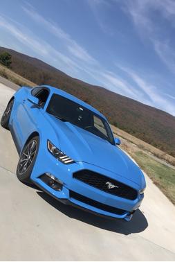 2017 Ford Mustang EcoBoost Premium