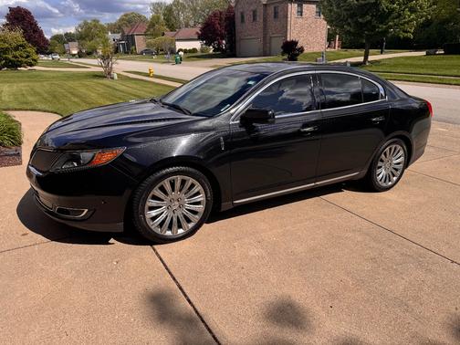 Black 2013 Lincoln MKS Base