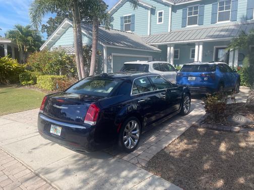 2017 Chrysler 300C Base