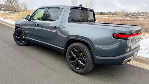 2023 Rivian R1T Adventure Quad-Motor Large Package
