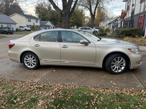 2010 Lexus LS 460 Base
