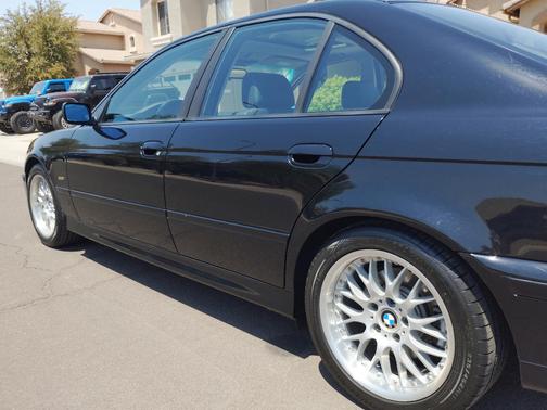 Black 2003 BMW 530 i