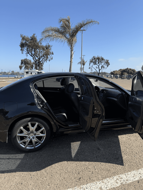 2013 INFINITI G37 x