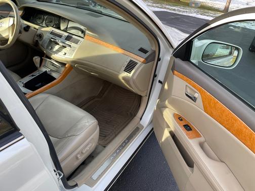 2006 Toyota Avalon XLS