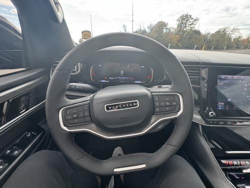 2023 Jeep Wagoneer Series II