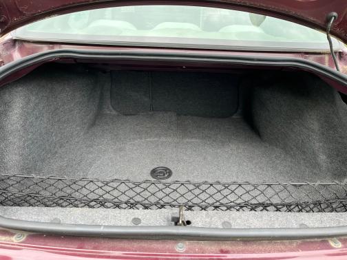 Photo 5 of 12 of 2004 Chevrolet Impala Base