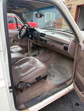 Beige 1995 Ford Bronco Eddie Bauer