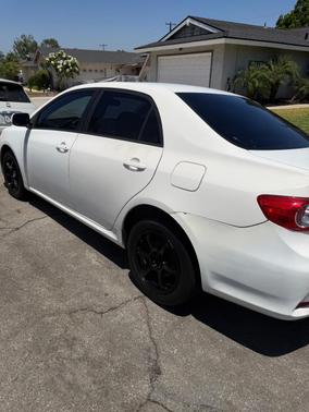 White 2011 Toyota Corolla LE