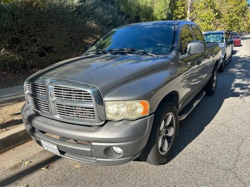 Gray 2005 Dodge Ram 1500 SLT Quad Cab