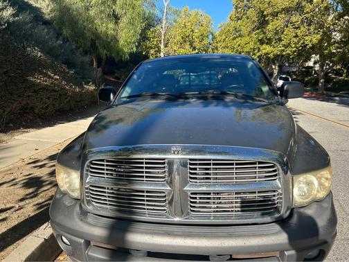 Gray 2005 Dodge Ram 1500 SLT Quad Cab