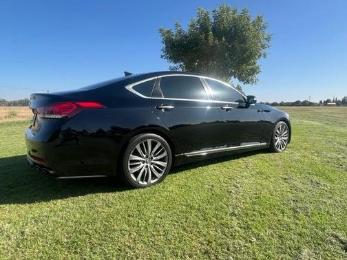 Black 2015 Hyundai Genesis 5