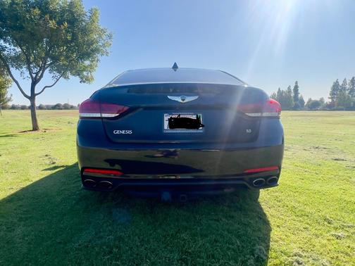 Black 2015 Hyundai Genesis 5