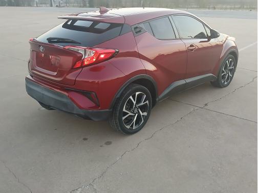 2018 Toyota C-HR XLE Premium