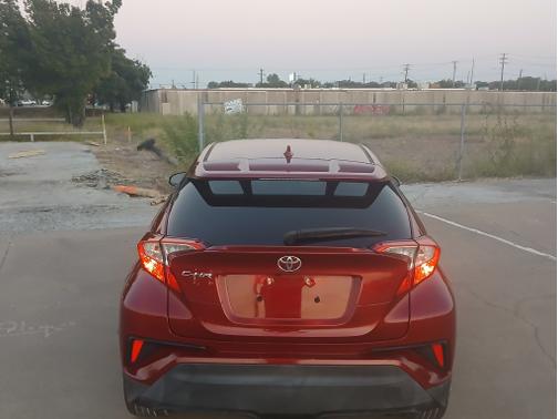 2018 Toyota C-HR XLE Premium