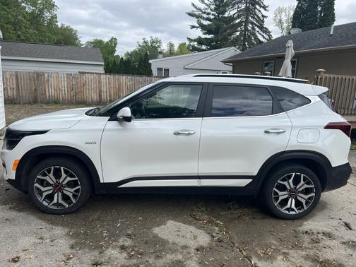 2023 Kia Seltos SX