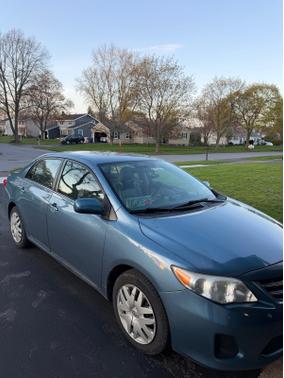 Blue 2013 Toyota Corolla LE