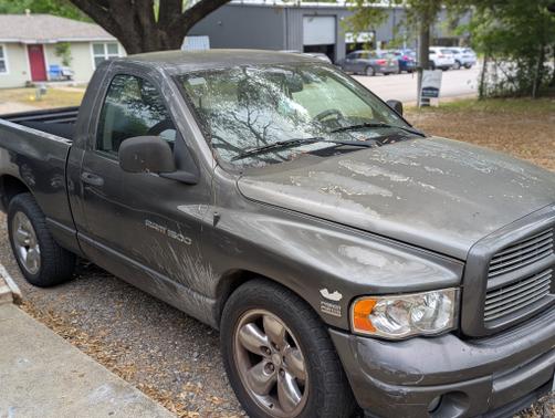 2004 Dodge Ram 1500 SLT