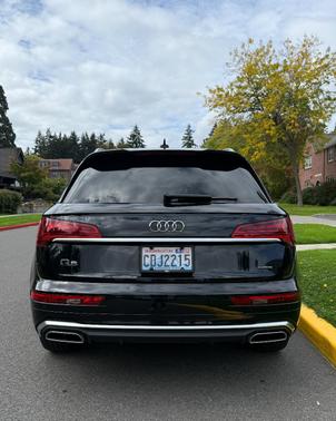Black 2022 Audi Q5 45 S line Premium