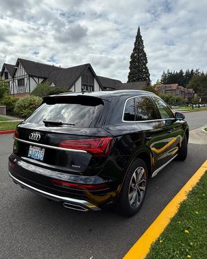 Black 2022 Audi Q5 45 S line Premium
