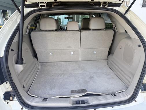 Beige 2012 Lincoln MKX Base