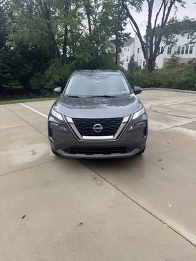 Gray 2023 Nissan Rogue S